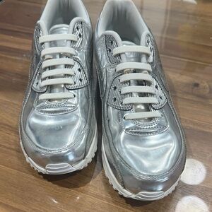 Womens Nike Air Max - Silver (sz 10.5)